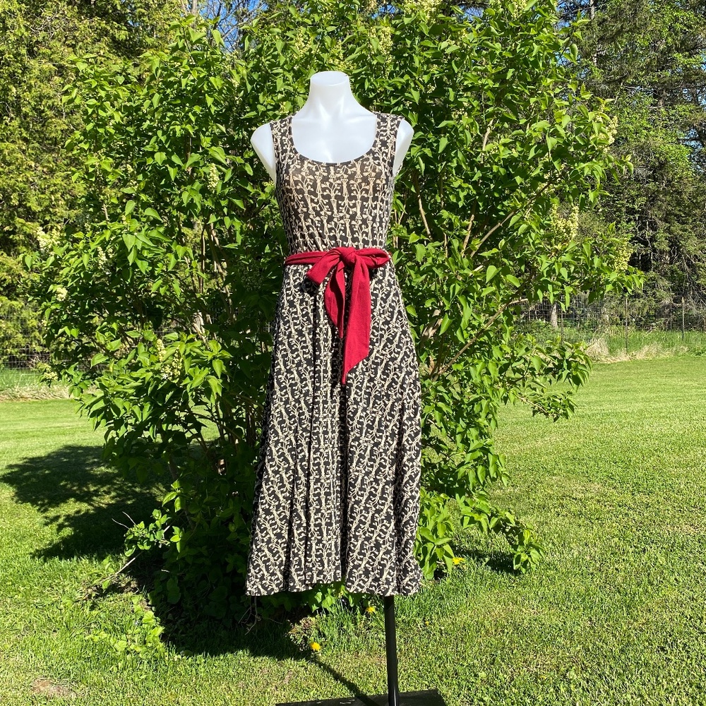 Effie's Heart Bouquet Print Midi Dress
